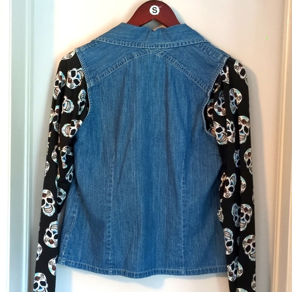 Denim shirt with skull sleeves - Picture 2 of 3